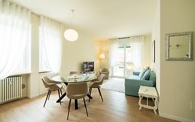 Domus Verona - Ampia Residenza Filippini A Pochi Passi Dall'Arena